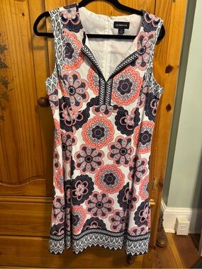 Liz Claiborne Floral V-Neck Sleeveless Dress